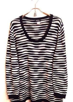 Красивый свитер оверсайз  размер 18-22 ambria selection