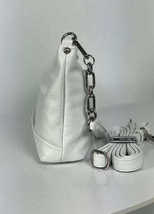 Біла жіноча сумка на плече крос-боді з еко шкіри італійського бренду gildatohetti.5 фото