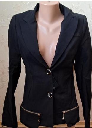 Стильный женский однобортный пиджак с накладными карманами, жакет школьный офисный классический подростковый, пиджак для девушек удлиненный
