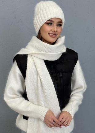 Жіночий ангоровий шарф білий1 фото