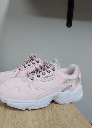 Кроссовки кроссовки adidas falcon fv4660