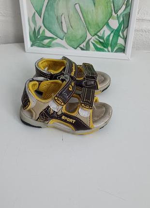 Детские сандалии, 19 размер1 фото