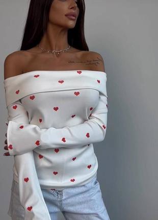 🥰 милий светр з сердечками