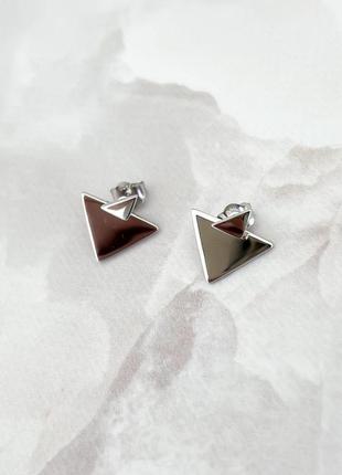Стильные серебряные сережки без камней женские серьги из серебра гвоздики пусеты2 фото