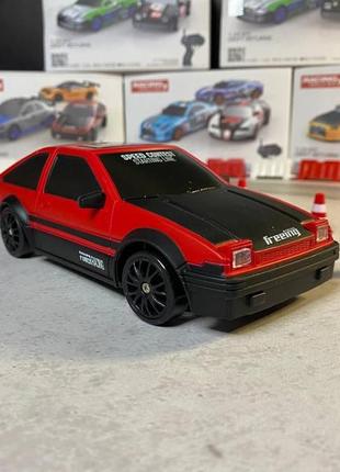 Дрифт машинка на радіоуправлінні toyota ae86 trueno червона. машинка на пульті управління для дрифту