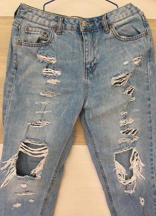 Стильные джинсы мом рванки от pull & bear 293 фото