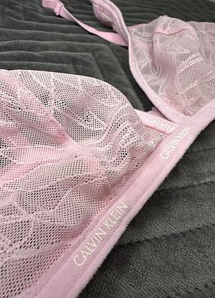 Бюстгалтер