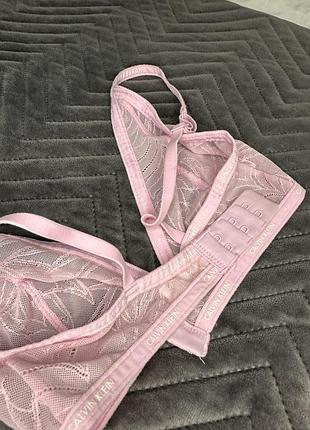 Бюстгалтер