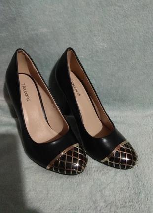 Нові туфлі t.taccardi