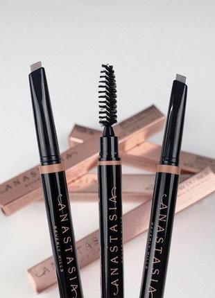 Олівець для брів anastasia beverly hills brow definer taupe1 фото