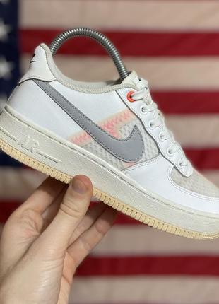 Жіночі унісекс оригінальні шкіряні стильні та  актуальні  nike air force 1 swoosh