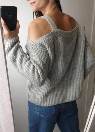 Стильный свитер с открытыми плечами на бретелях вязаный new look6 фото