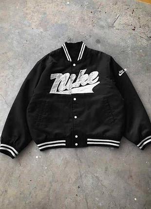 Мужской бомбер lux nike на зиму с принтом в черно-белом цвете качественного материала, стильный и удобный бомбер на каждый день