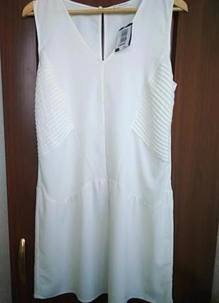 Эффектное вискозное платье promod