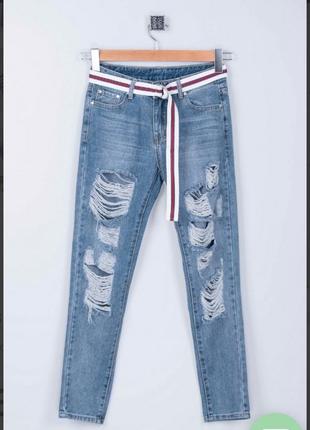 Стильні джинси рвані мом модні2 фото