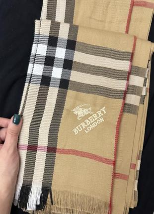 Шарф в стиле burberry