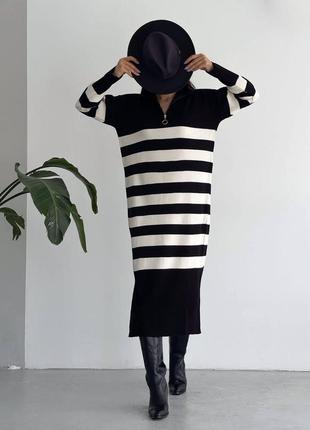 Трикотажне плаття в довжині міді в смужку з блискавкою на шиї з бічними розрізами6 фото