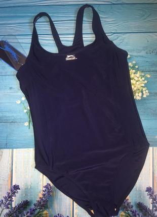 Купальник підлітковий суцільний синій спортивний купальник від бренду slazenger, виконаний у темно-синьому кольорі. slazenger - s,m