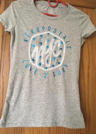 Жіноча футболка