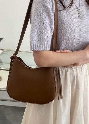 Женская стильная сумочка слинг, модная маленькая сумка для девушки на плечо9 фото