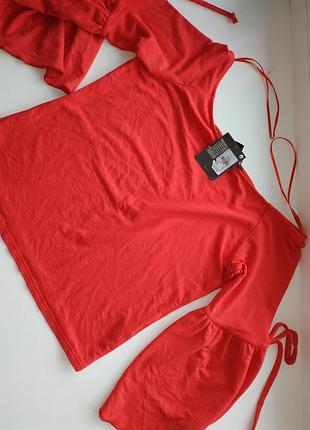 Яскрава блуза, кроптоп, розмір 10,38,m, нова.