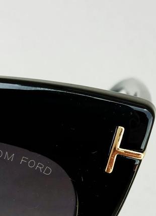 Очки в стиле tom ford  женские солнцезащитные черные с градиентом7 фото