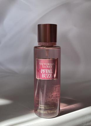 Парфюмированный мист petal buzz, victoria’s secret