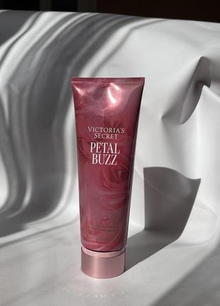 Парфюмированный лосьон petal buzz, victoria’s secret1 фото