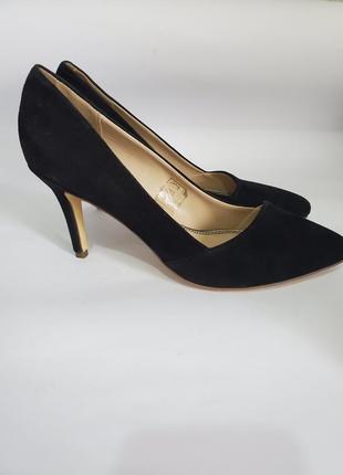Жіночі класичні замшеві туфлі-ловники від face4 фото