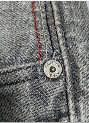 Чоловічі звужені сірі джинси tommy hilfiger5 фото