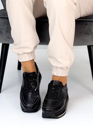 Модные черные кожаные женские кроссовки натуральная кожа на утолщенной подошве 163937 фото