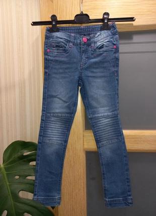 Джинсы для девочек. джинс плотный. почти не тянутся