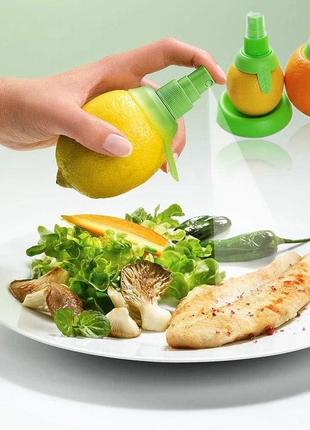 Соковыжималка-спрей дозатор насадка экстрактор лимонного сока распылитель для цитрусовых