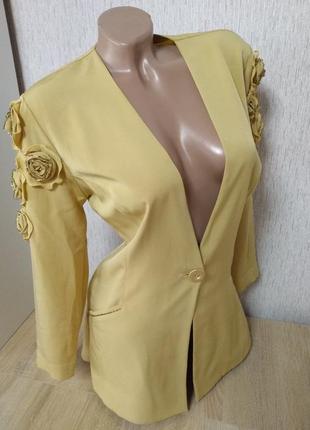 Дизайнерський кардиган золотистого кольору