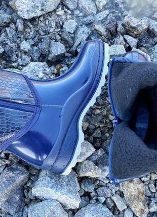 Резиновые сапоги на флисе защитят ножки от холода и воды