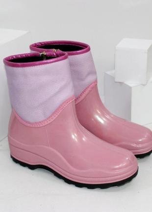Гумові чоботи на флісі рожевого кольору — чудовий захист ніжок від води3 фото
