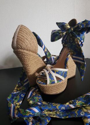 Босоніжки schutz