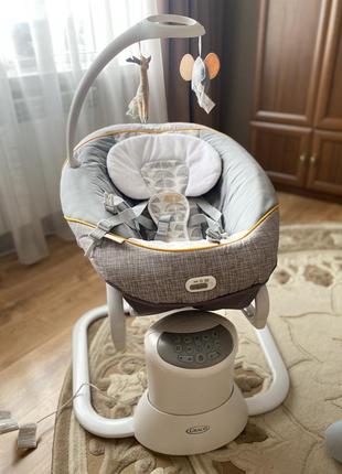 Заколисуючий центр graco all ways soother