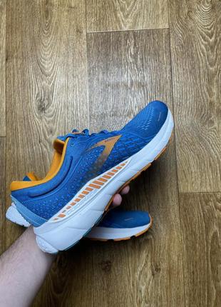 Кросівки brooks adrenaline 215 фото