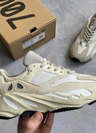 Кроссовки adidas yeezy boost 7002 фото