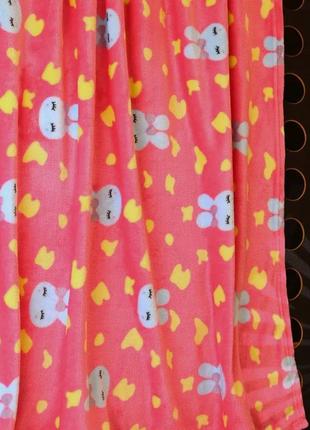 Красивый плед а наличия хорошее качество 110*150размер