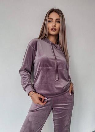 Велюровый костюм с капюшоном2 фото
