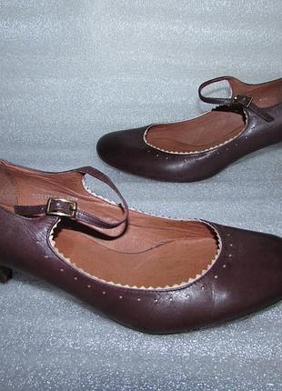 Роскошные полностью кожаные туфли ~jones bootmaker~ англия 40 р