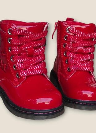 Красивые модные красные лаковые деми ботинки весна , осень для девочки на флисе утепление1 фото
