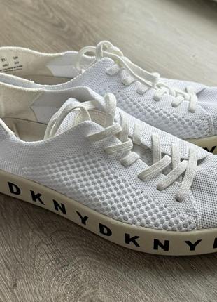 Кеди dkny