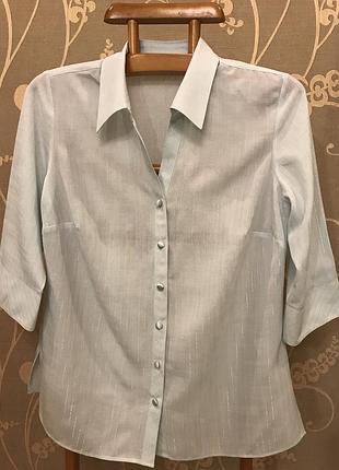 Очень красивая и стильная брендовая блузка.