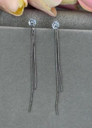Довгі сережки жіночі з каменем колір сріблястий4 фото