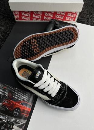 Кеды в стиле vans