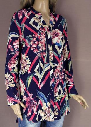 Брендовая удлиненная блузка "marks & spencer" с цветочным принтом. размер uk10/eur38.3 фото