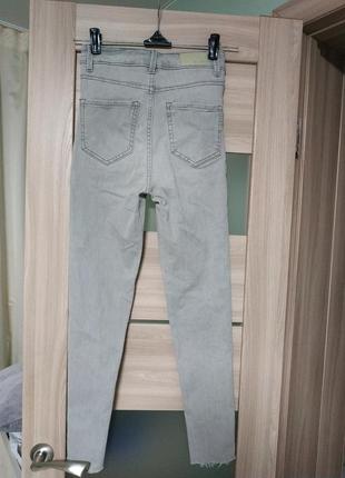 Нові стильні високі джинси3 фото